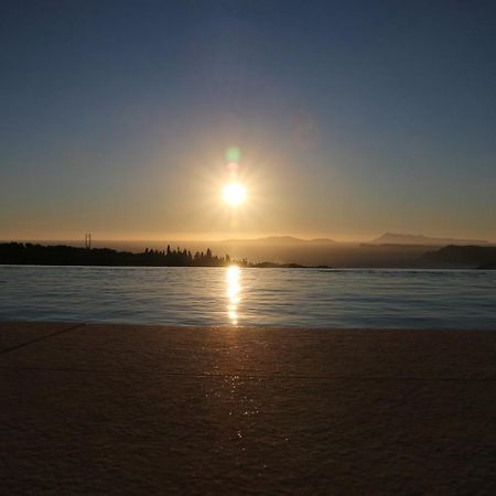 Sunset Sea View Villa 5 อาร์ริลลาส ภายนอก รูปภาพ