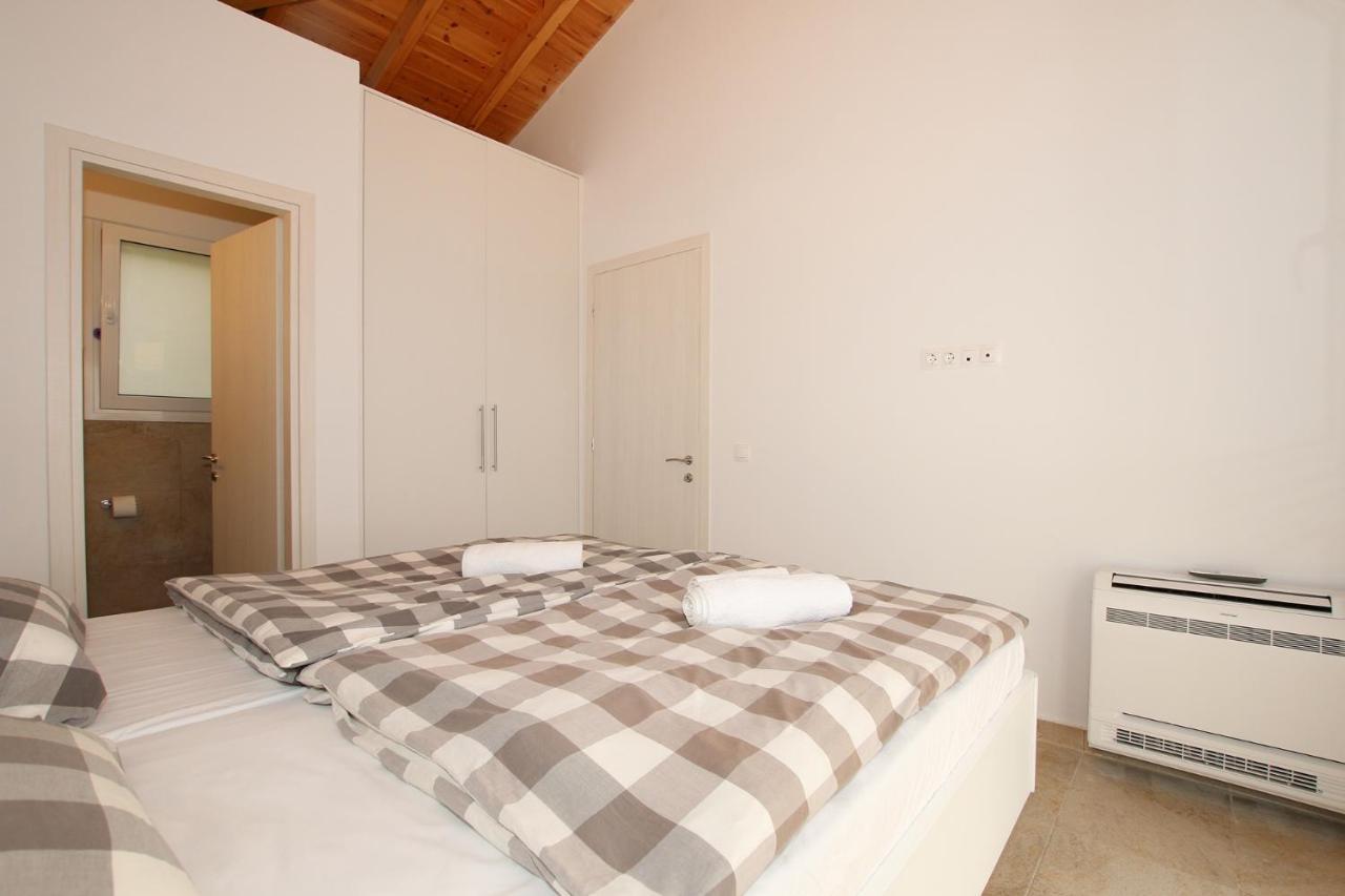 Sunset Sea View Villa 5 อาร์ริลลาส ภายนอก รูปภาพ