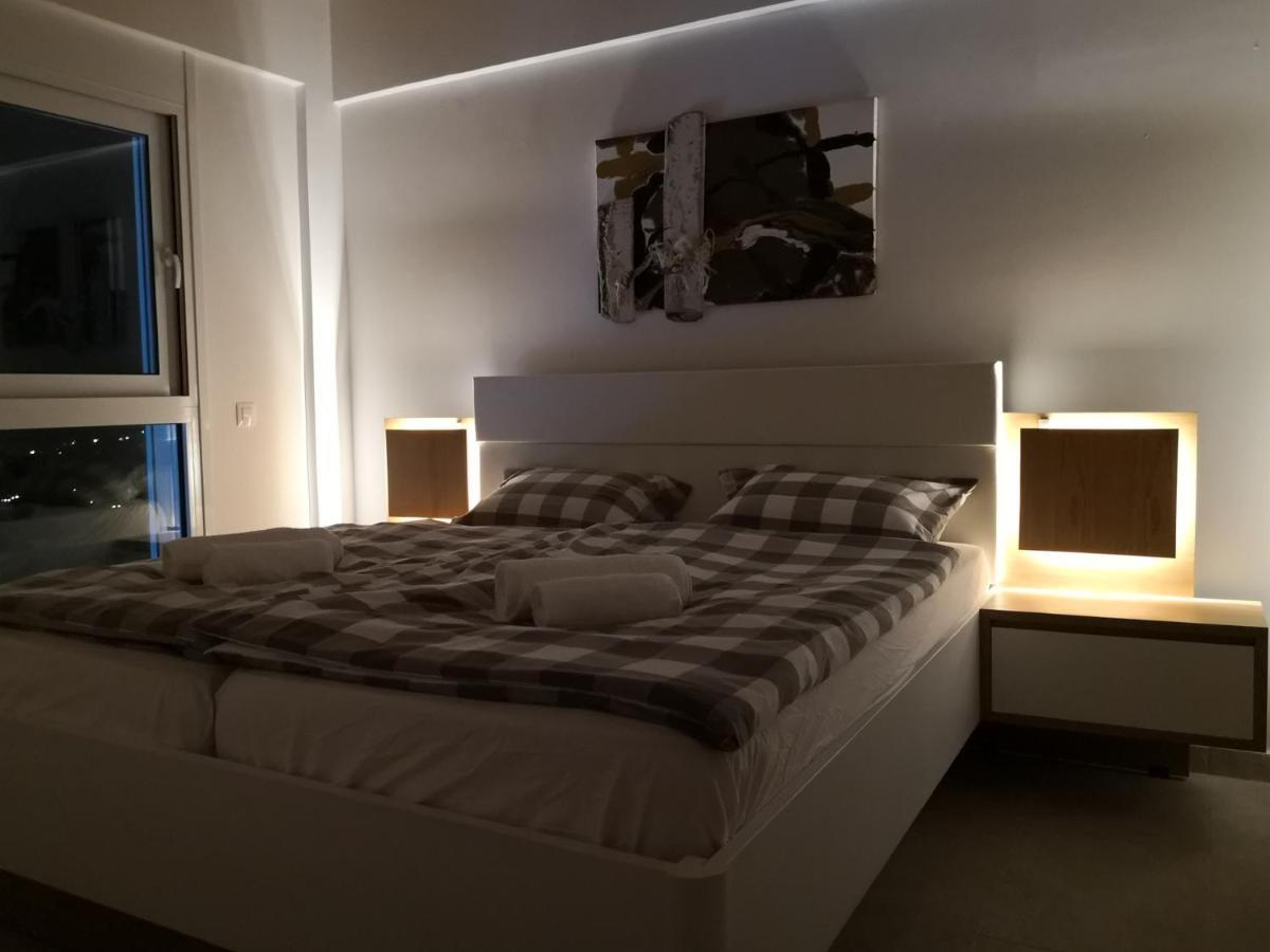 Sunset Sea View Villa 5 อาร์ริลลาส ภายนอก รูปภาพ