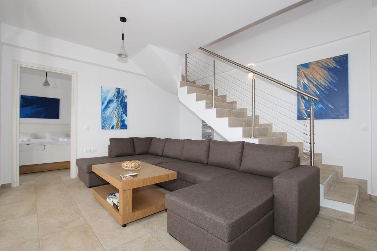 Sunset Sea View Villa 5 อาร์ริลลาส ภายนอก รูปภาพ